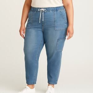 SO Women’s 3X High Rise Denim Joggers runs bigger – Light Wash - EUC